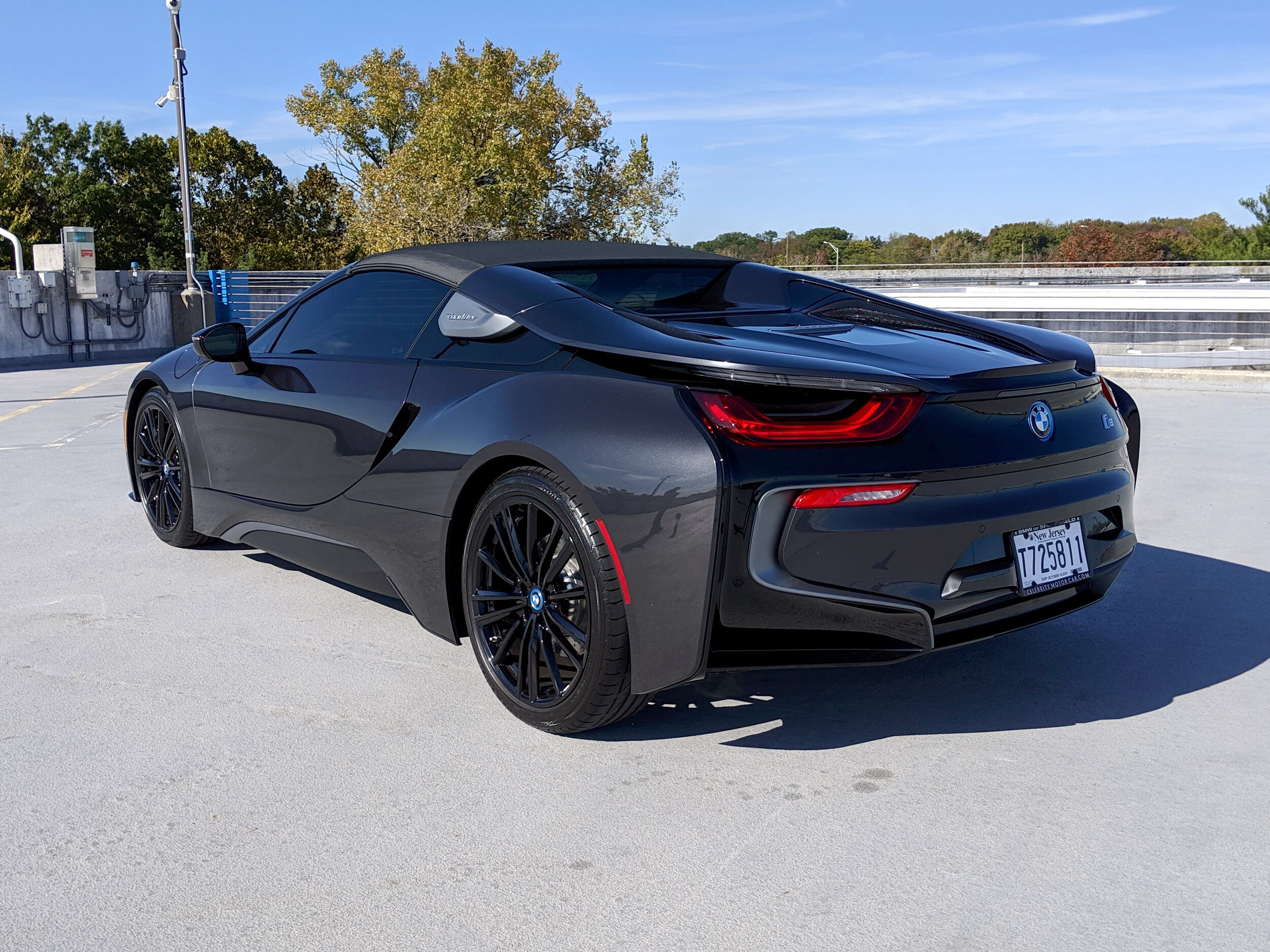 BMW ⋆ i8 Roadster [Sophisto Grey] — Premiere Luxury Car Rental in